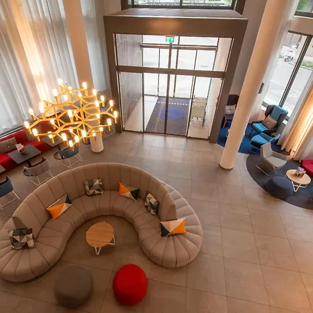 Szálloda Express By Ihg 3*