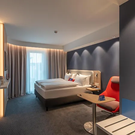 Express By Ihg 酒店 海尔布隆