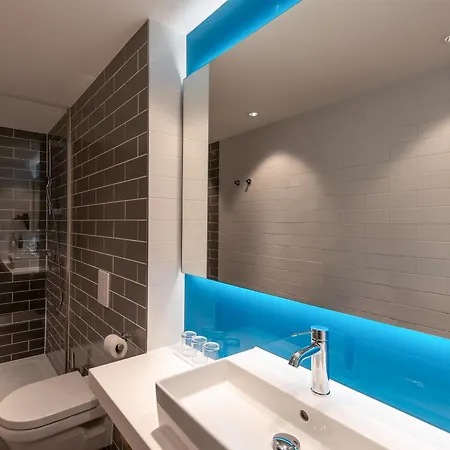 Hotel Express By Ihg