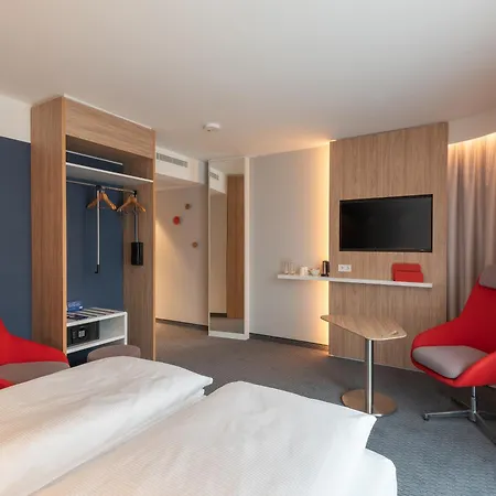 Express By Ihg 海尔布隆