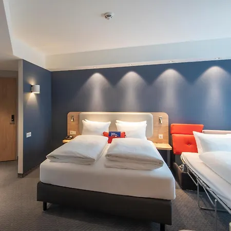 Express By Ihg Szálloda 3*