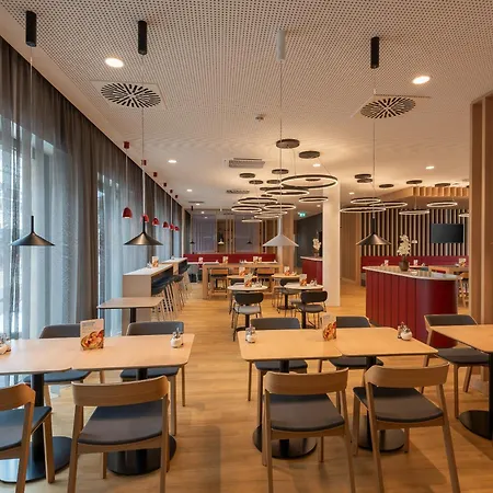 Express By Ihg 3*