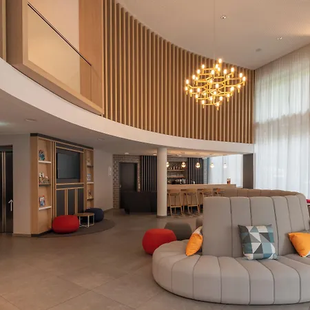 Express By Ihg 3*