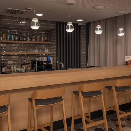 酒店 Express By Ihg 3*