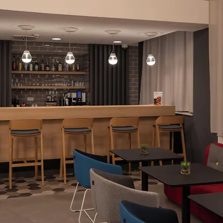 酒店 Express By Ihg 3*