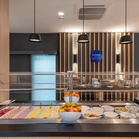 Express By Ihg 3* هايلبرون