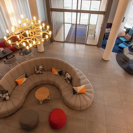 Express By Ihg فندق هايلبرون