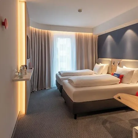 Express By Ihg 酒店 3*