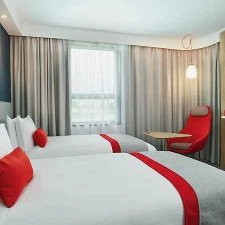 فندق Express By Ihg هايلبرون