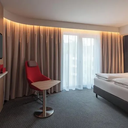 فندق Express By Ihg