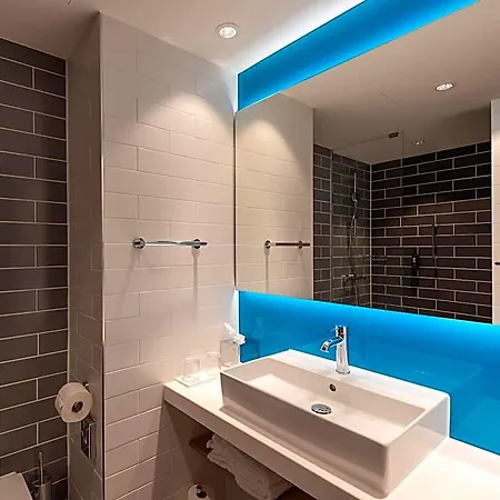 Express By Ihg 3*