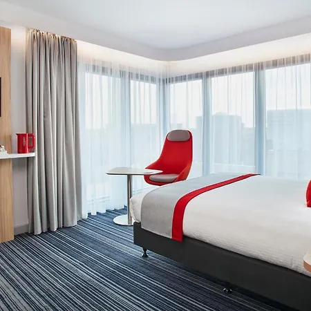 Express By Ihg 酒店