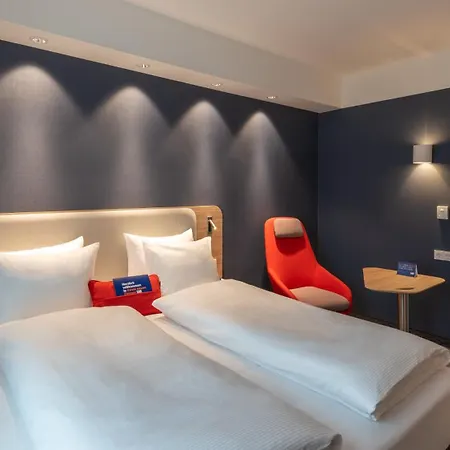 فندق Express By Ihg هايلبرون