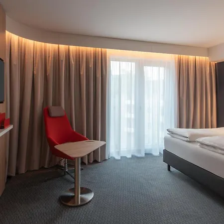 Express By Ihg فندق 3*