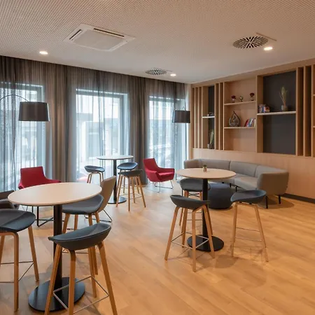酒店 Express By Ihg 3*
