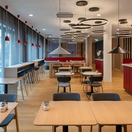 Express By Ihg 3* 海尔布隆