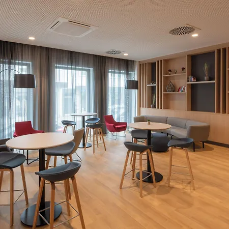 فندق Express By Ihg 3*