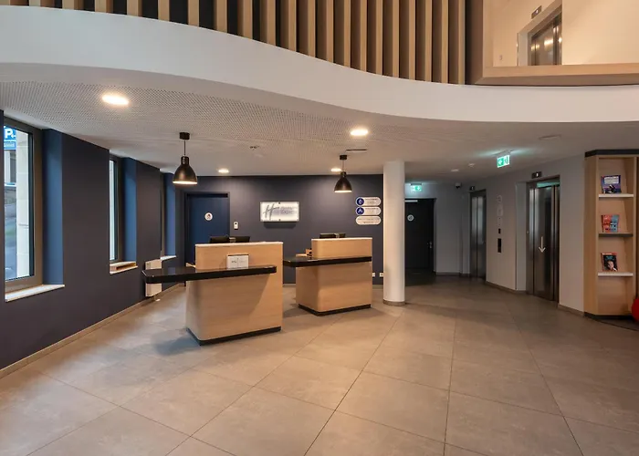 Express By Ihg Hotel 3*