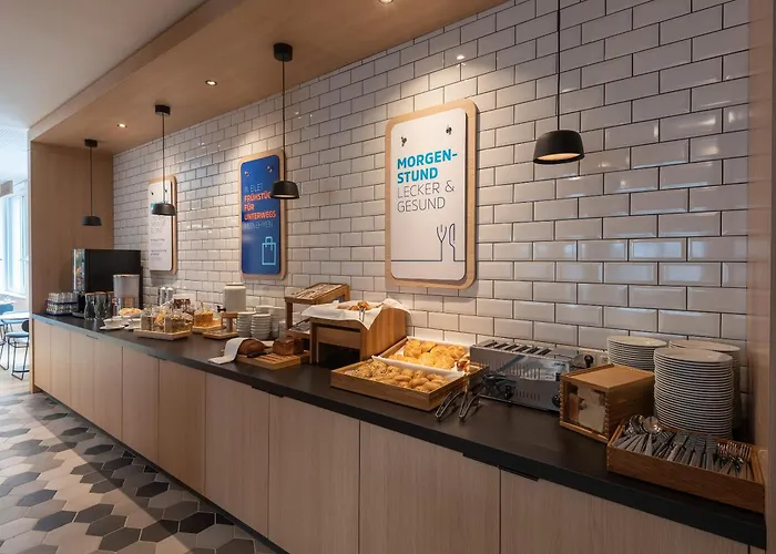 Express By Ihg Hotel