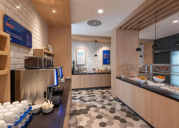 Express By Ihg Hotel